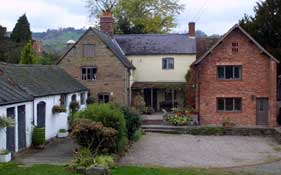 Barley Mow House B&B,  Westbury
